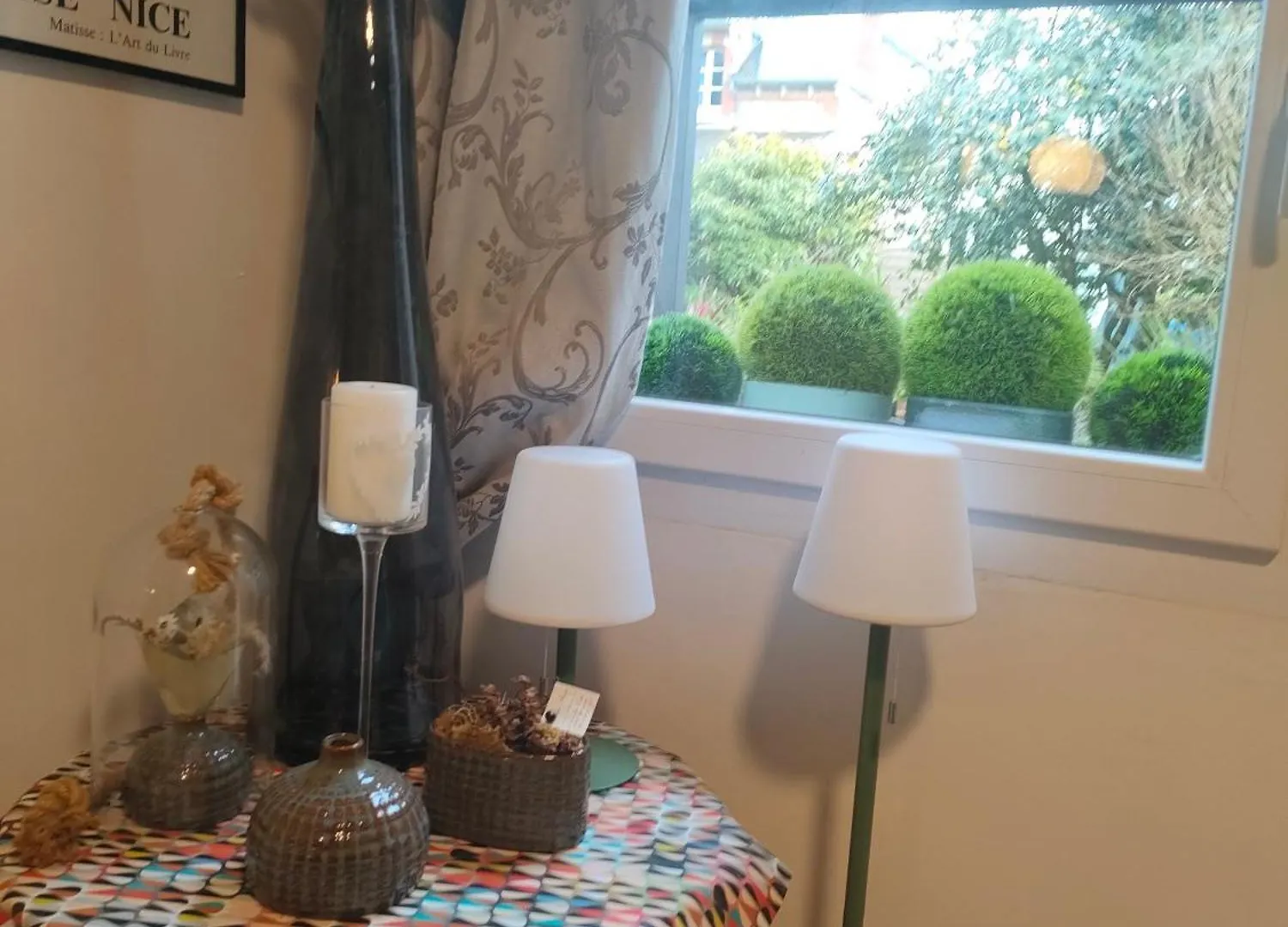 La Suite 27, Proche Gare Et Centre Ville Guingamp Bed & Breakfast